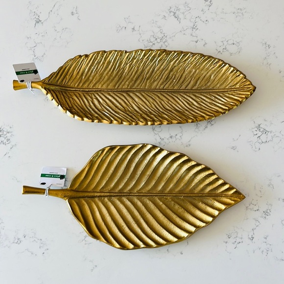 Place & Time Summer long Leaf Tray-Gold - Picture 12 of 14
